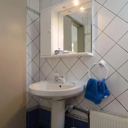 Wonderful House With Private Garden * Flogita