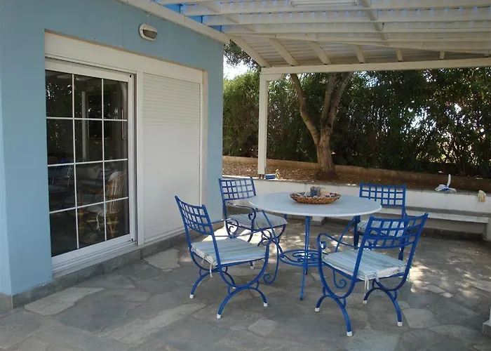Wonderful House With Private Garden * Flogita