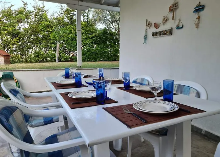 Wonderful House With Private Garden * Flogita